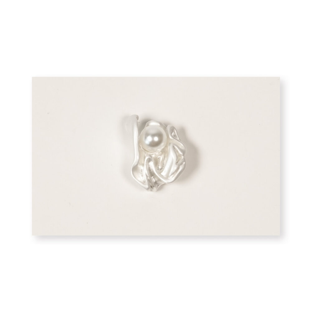 1.4 x 2cm Silver Relief Motif Alloy Button