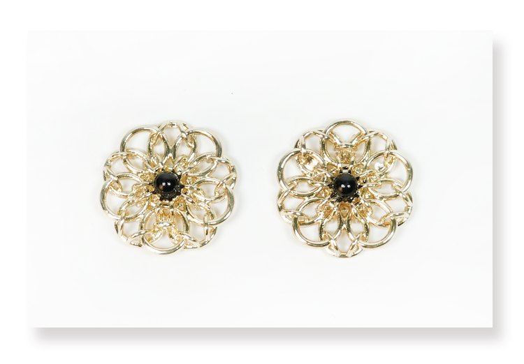 2.0cm Red Flower with Dark Center Alloy Button