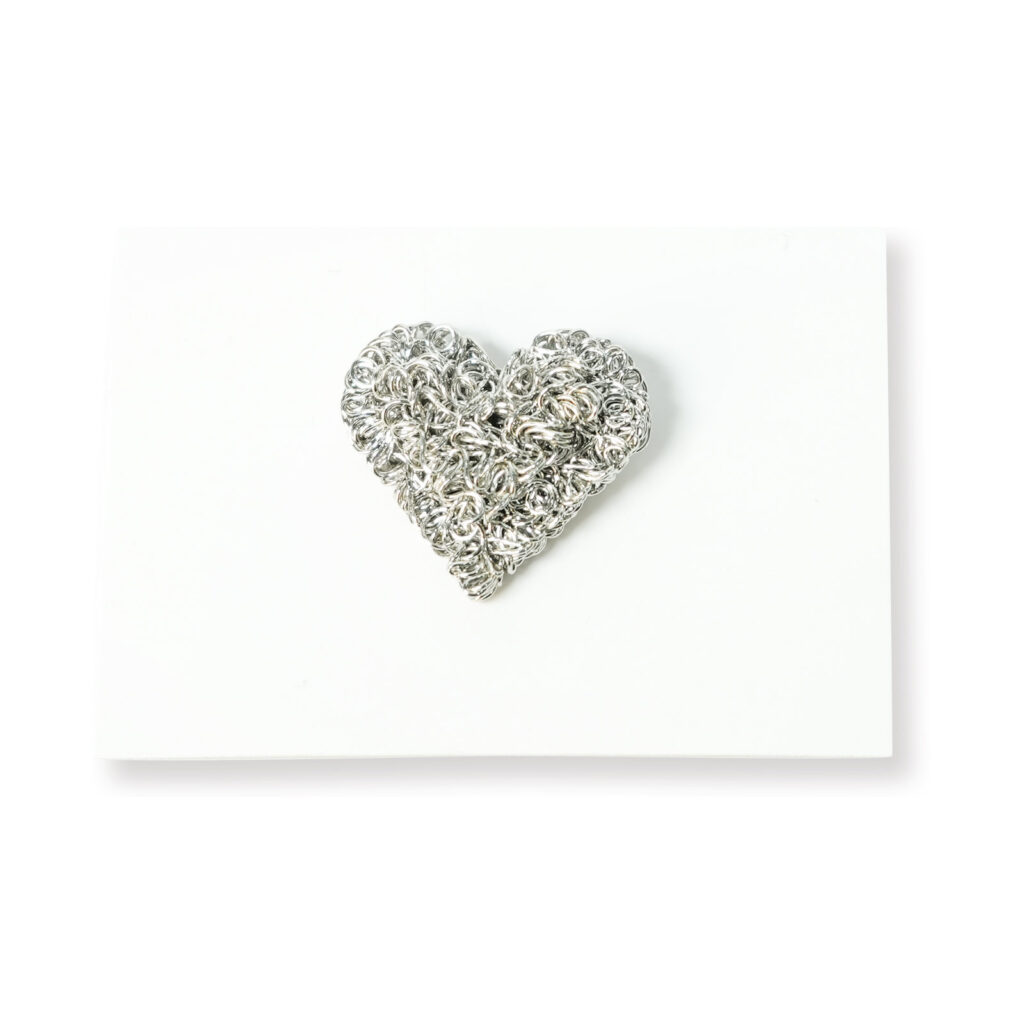2.7 x 2.4cm Silver Rhinestone Heart Alloy Button