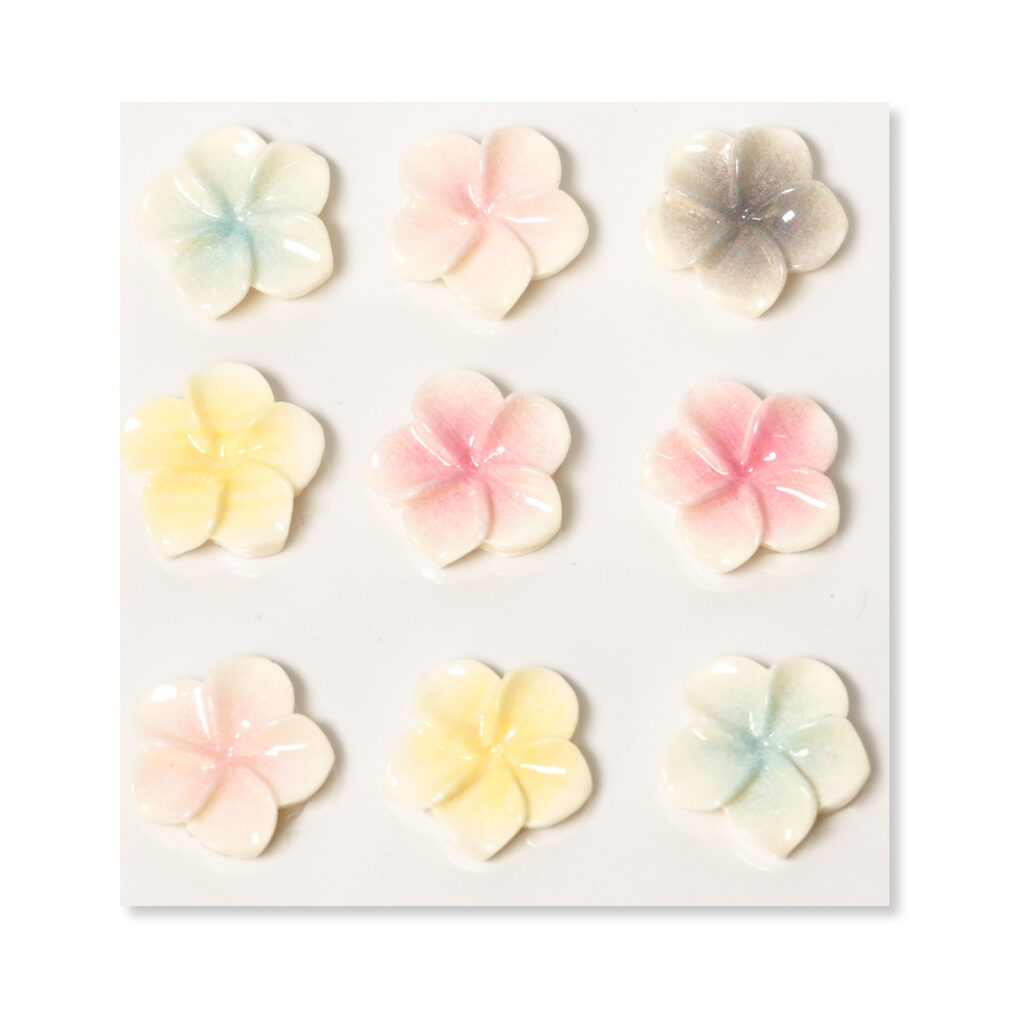 Mini Flower Flatback Resin Embellishment, 17mm
