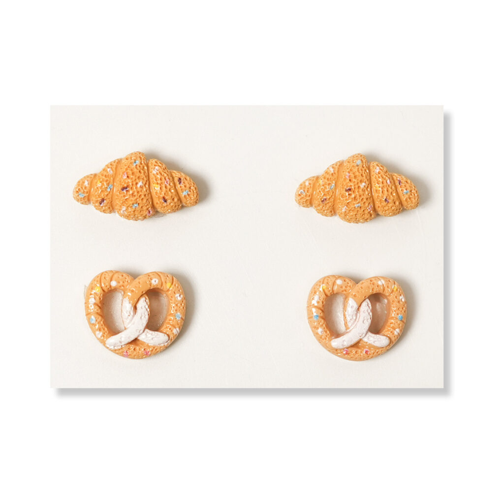 Pastry and Pretzel Flatback Resin Embellishment, 14 x 10mm